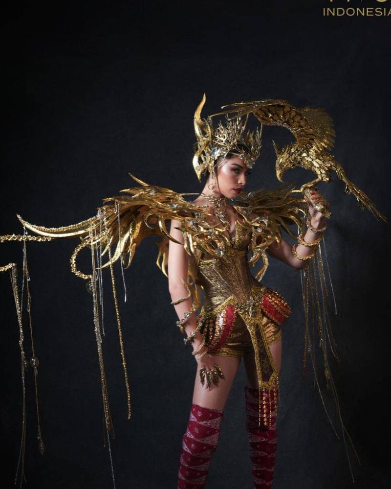 Instagram/itsclarasha